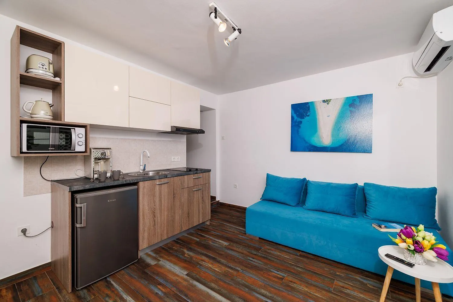 Modernes Apartment Nur 150 Meter Zum Strand Mit Pool, Jacuzzi, Meerblick, Billard Dramalj