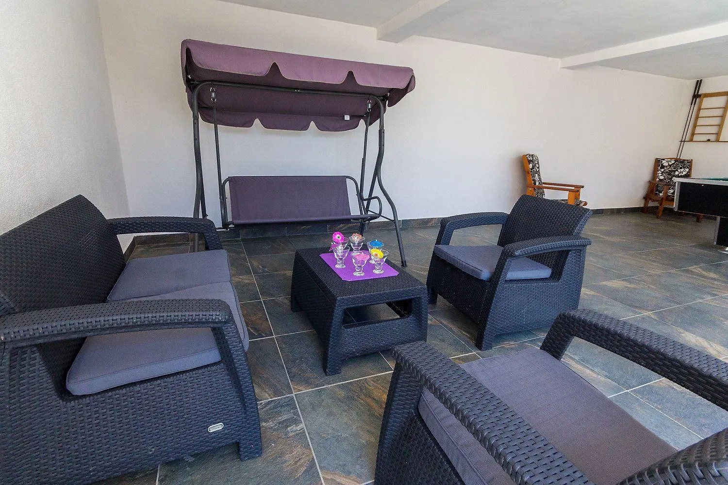 Modernes Apartment Nur 150 Meter Zum Strand Mit Pool, Jacuzzi, Meerblick, Billard Dramalj